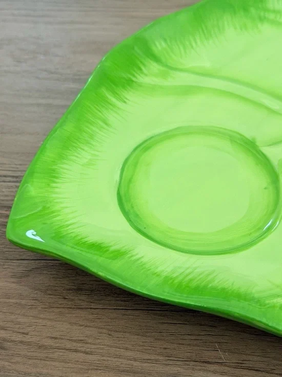 Tiana’s Place Leaf-Shaped Ceramic Tray with Pink Bowl Disney Princess and Frog - Picture 4 of 9